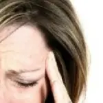 Cura mal di testa cronico: elettrostimolazione sottocutanea. Elimina il dolore dell' emicrania