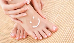 Salute dei piedi: come scegliere le scarpe e come evitare l' unghia incarnita