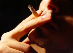 Fumo di sigaretta e disfunzione erettile nell' uomo. Disturbi sessuali maschili