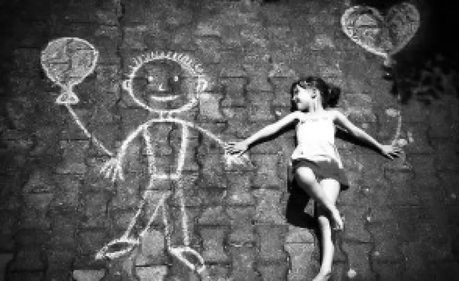 Bambini e amico immaginario: come comportarsi. Saper ascoltare sogni e desideri del bambino