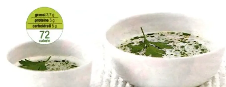 Ricetta crema di yogurt salata: piatto da 72 calorie a porzione