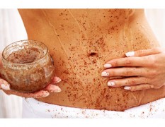 Come fare lo scrub corpo: consigli e prodotti cosmetici per lo scrub corpo