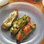 Ricetta condimento per bruschette: al pomodoro, alle zucchine, con crema di formaggio caprino