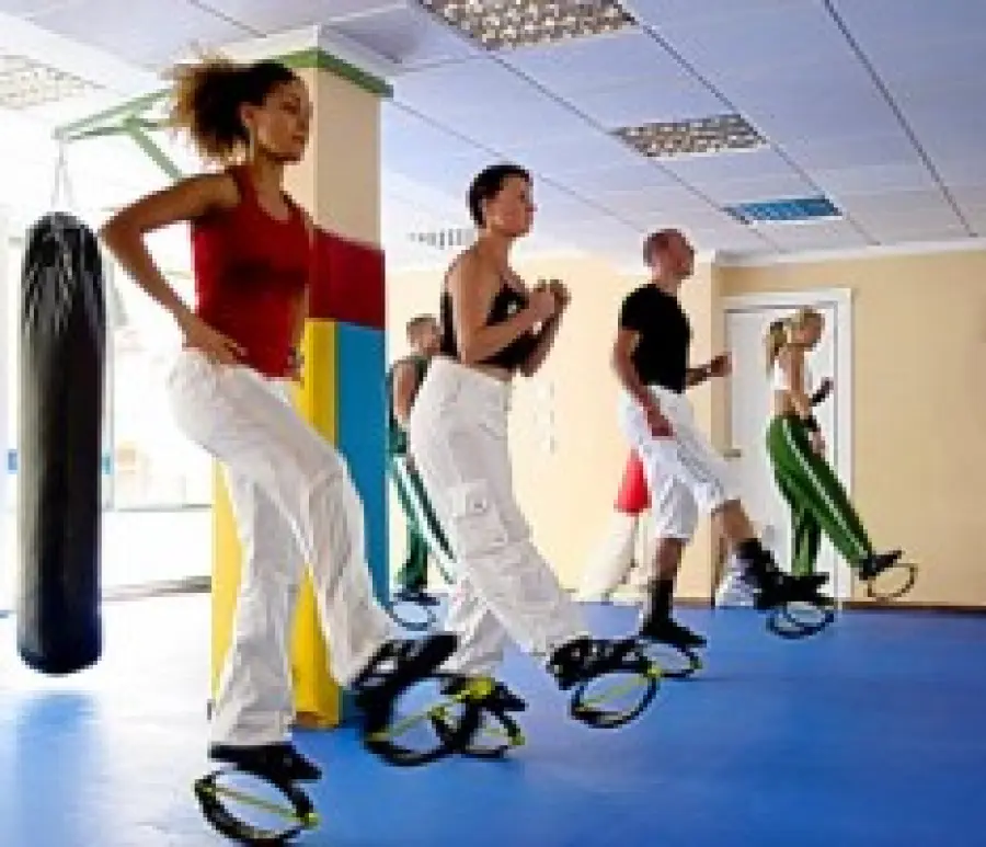 Kangoo Dance: nuovi corsi fitness in palestra. Ballare con le scarpe Kangoo Jumps