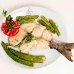 Pesce, dieta e salute: mangiare il pesce fa bene anche alla pelle