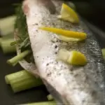 Pesce, verdura e frutta per la dieta e il peso-forma. Alimentazione sana