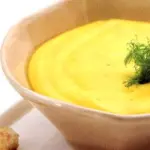 Ricetta vellutata di finocchio con patata, cipolla e zafferano: ricetta facile e dietetica